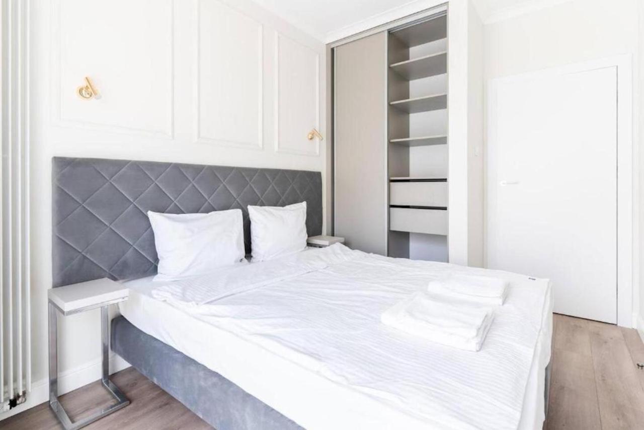 Apartamenty Mennica Residence - Golden Apartments Warszawa Exteriör bild